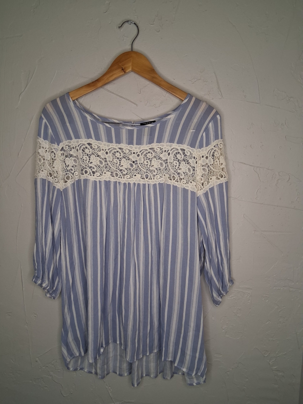 Torrid Blue & White Striped Lace Blouse Size 00 Plus 3/4 Sleeve Peasant Cottagec - Picture 2 of 9